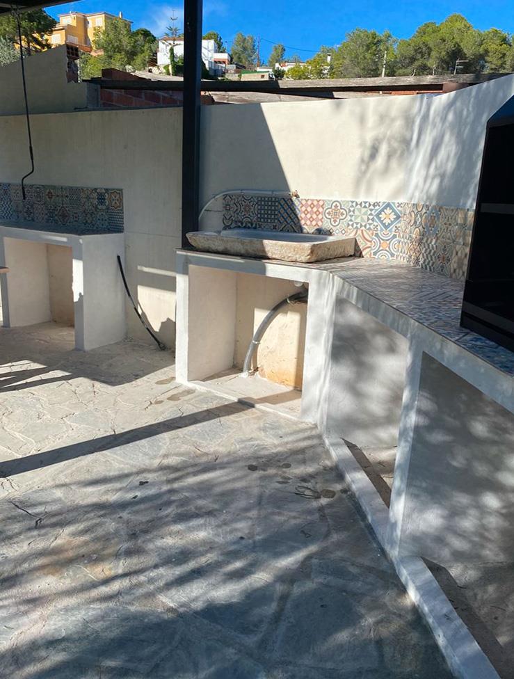Barbacoa y encimera finalizadas - Proyecto Canyelles Proyecto finalizado vista 1